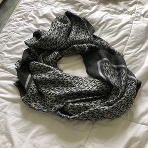 Michael kors scarf